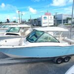 2026 Grady-White Freedom 325 - Gallery Image