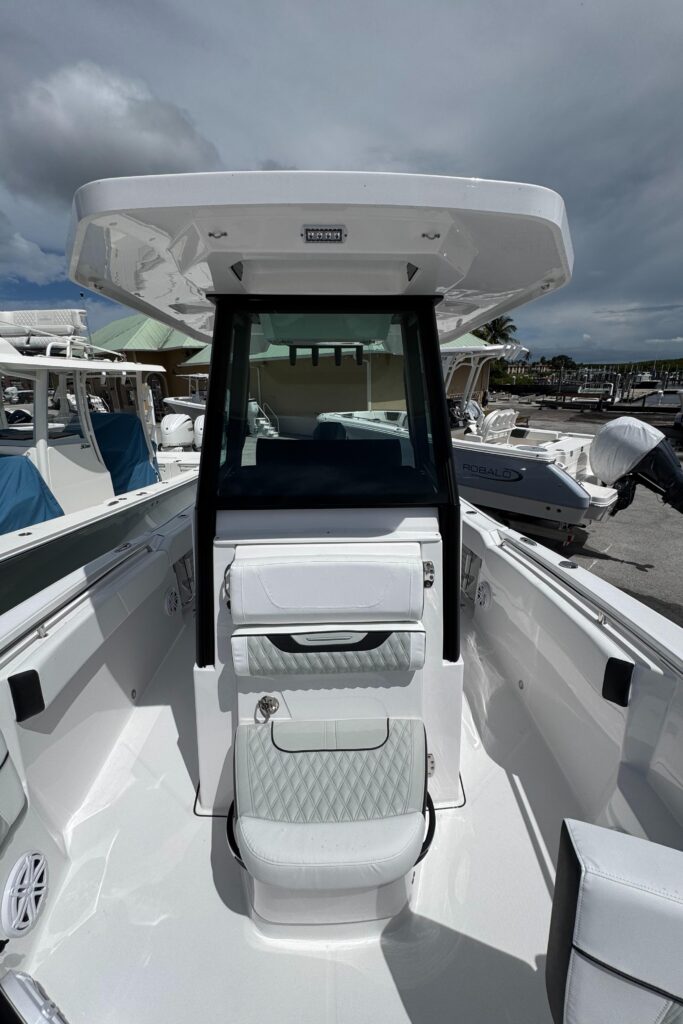 2025 Blackfin 252 CC - Gallery Image