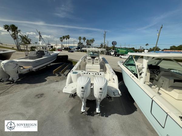 2024 Sailfish 312 - Gallery Image