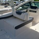 2025 Robalo R257 Dual Console - Gallery Image