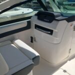 2025 Robalo R257 Dual Console - Gallery Image