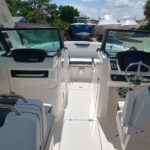 2025 Robalo R257 Dual Console - Gallery Image