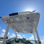 2025 Robalo R257 Dual Console - Gallery Image