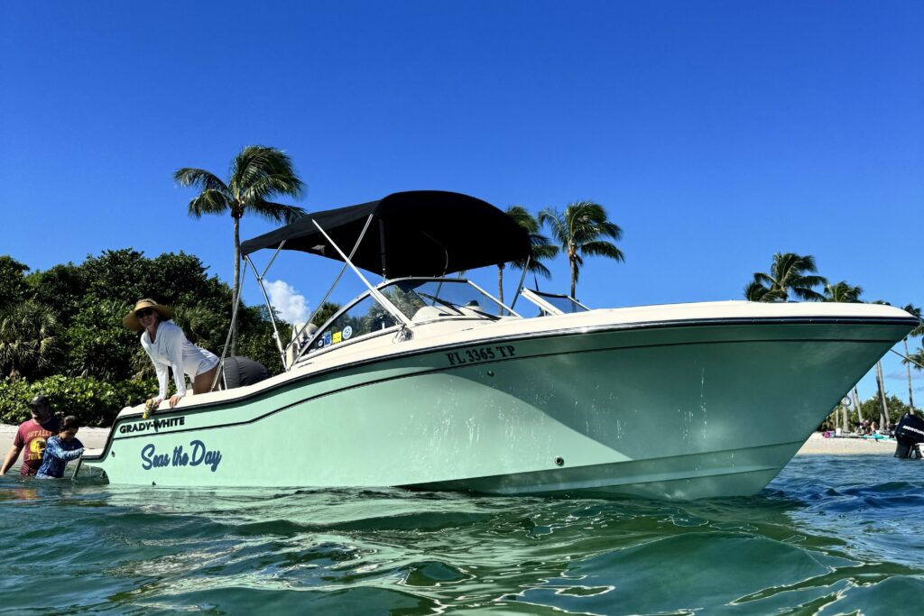 2023 Grady-White Freedom 215 - Gallery Image